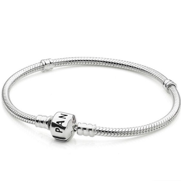 Authentic pandora bracelet - Picture 1 of 4